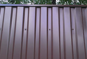 Поставить забор на даче